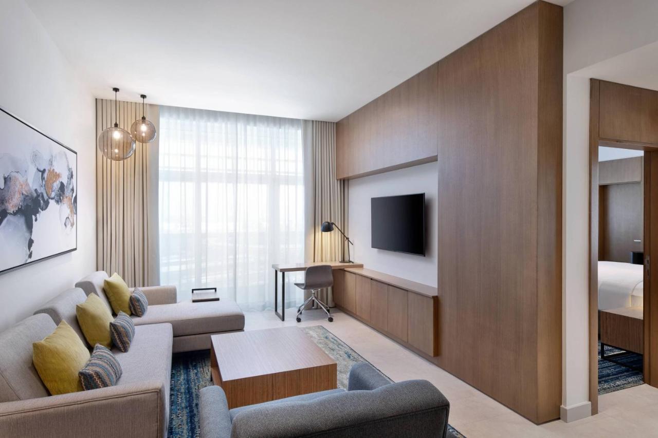 Residence Inn By Marriott Al Jaddaf Dubai Exteriör bild